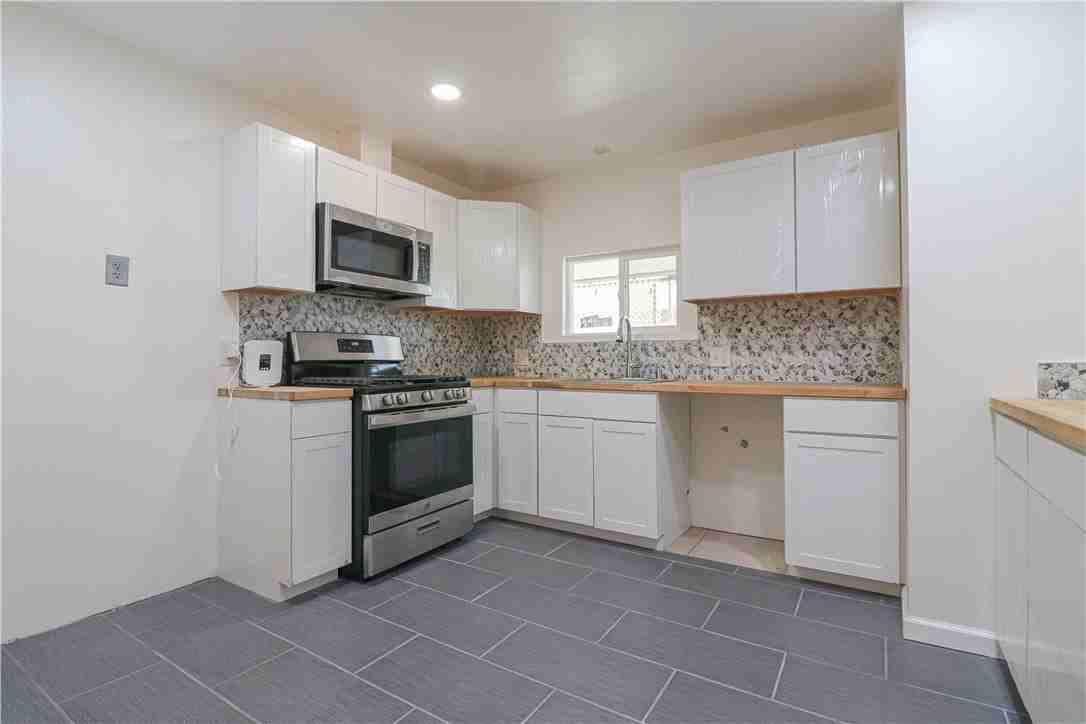 5001 W Florida Ave #129 - Photo 5 of 10