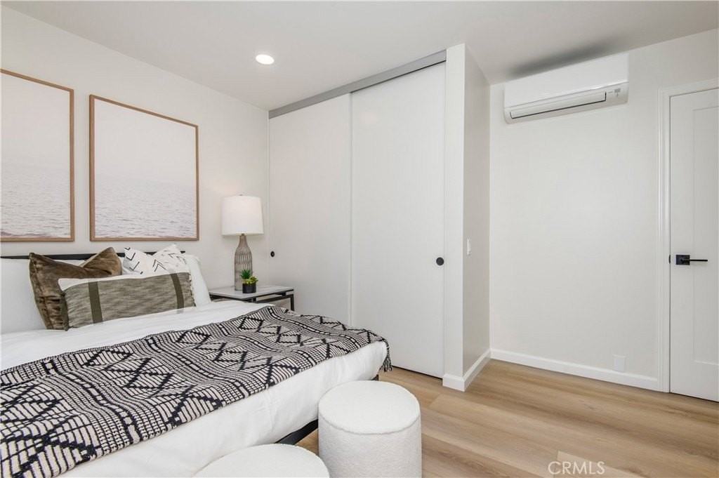717 Orchid Ave #1-2 - Photo 5 of 10