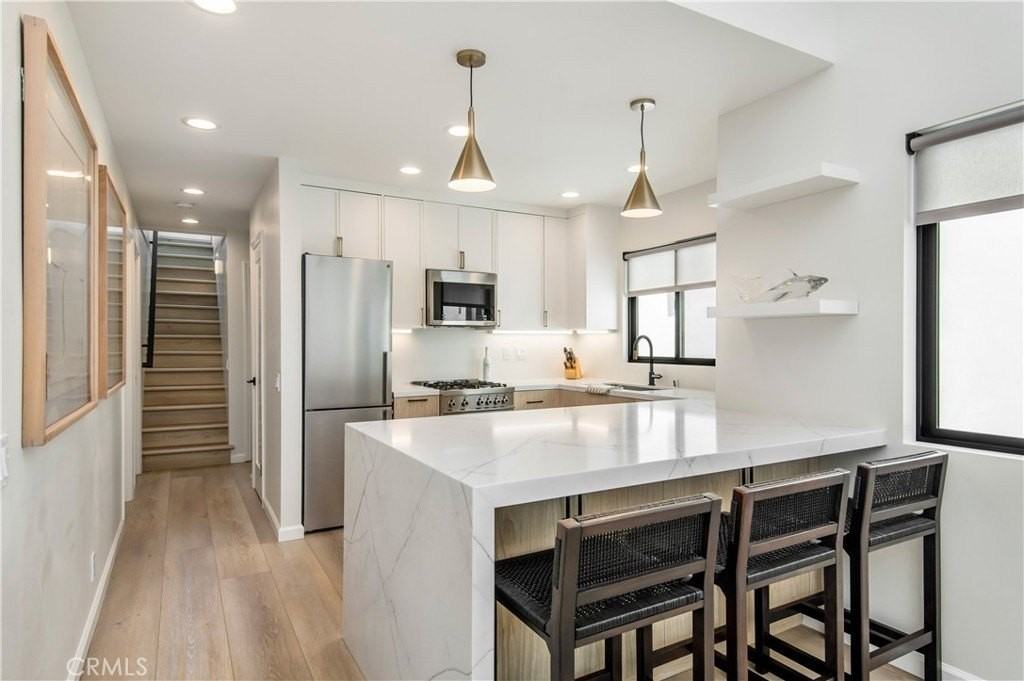717 Orchid Ave #1-2 - Photo 6 of 10