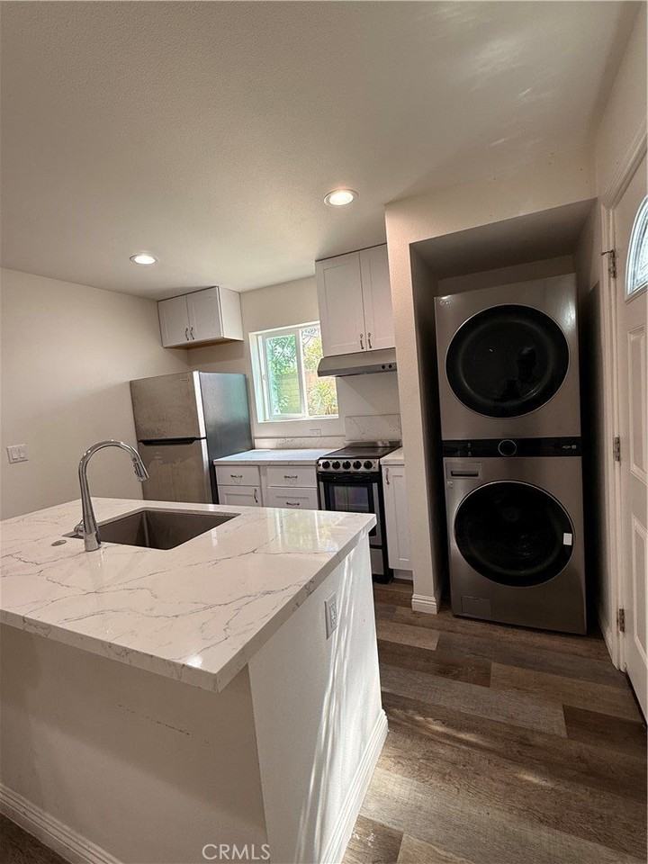 136 N Tiana Ln - Photo 6 of 12