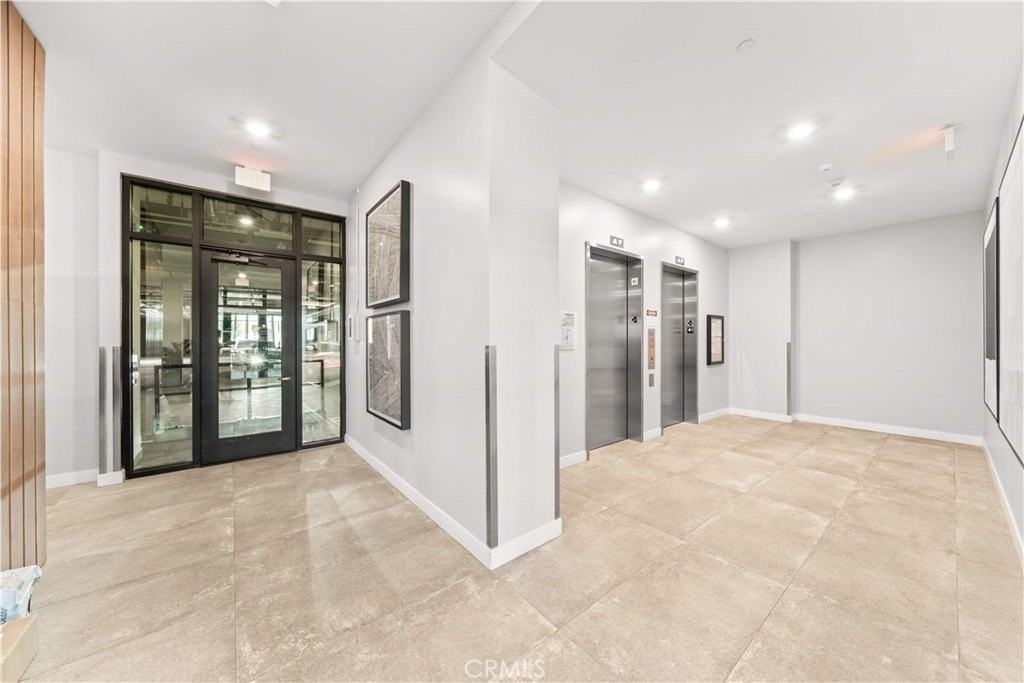 2510 Rivington - Photo 3 of 41