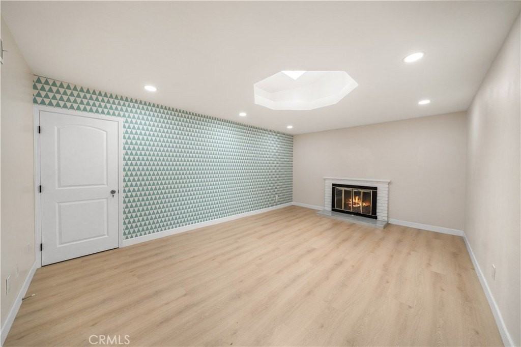 912 W Hill Ave - Photo 6 of 37
