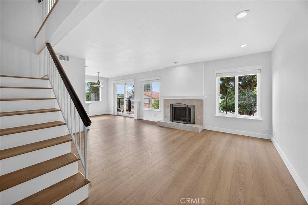 23412 Highcrest Rd - Photo 2 of 27