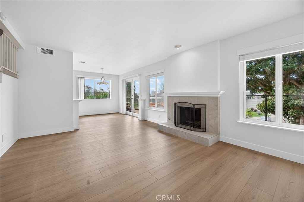 23412 Highcrest Rd - Photo 3 of 27
