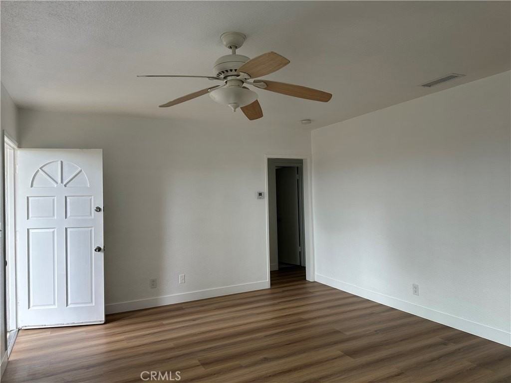4930 N Vincent Ave - Photo 6 of 26