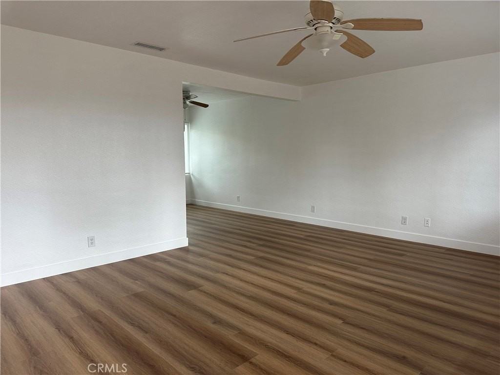 4930 N Vincent Ave - Photo 7 of 26