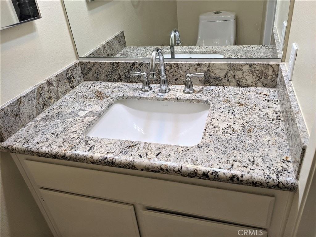 17330 Chatsworth St #9 - Photo 7 of 11