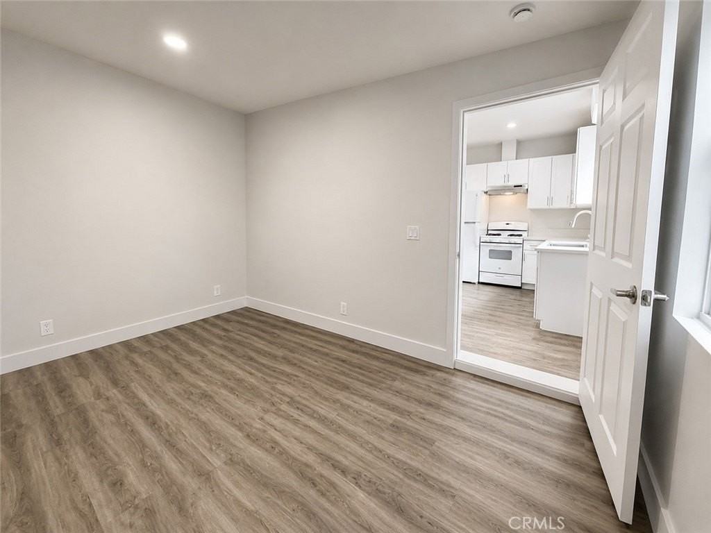 8633 Park St #1-2 - Photo 5 of 10