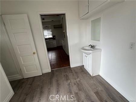 733 S San Jacinto St #B - Photo 2 of 10