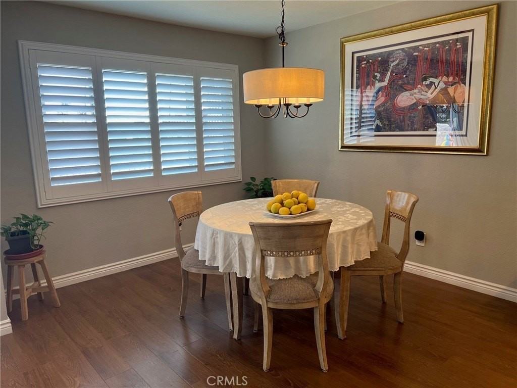 266 S Madison Ave - Photo 6 of 20