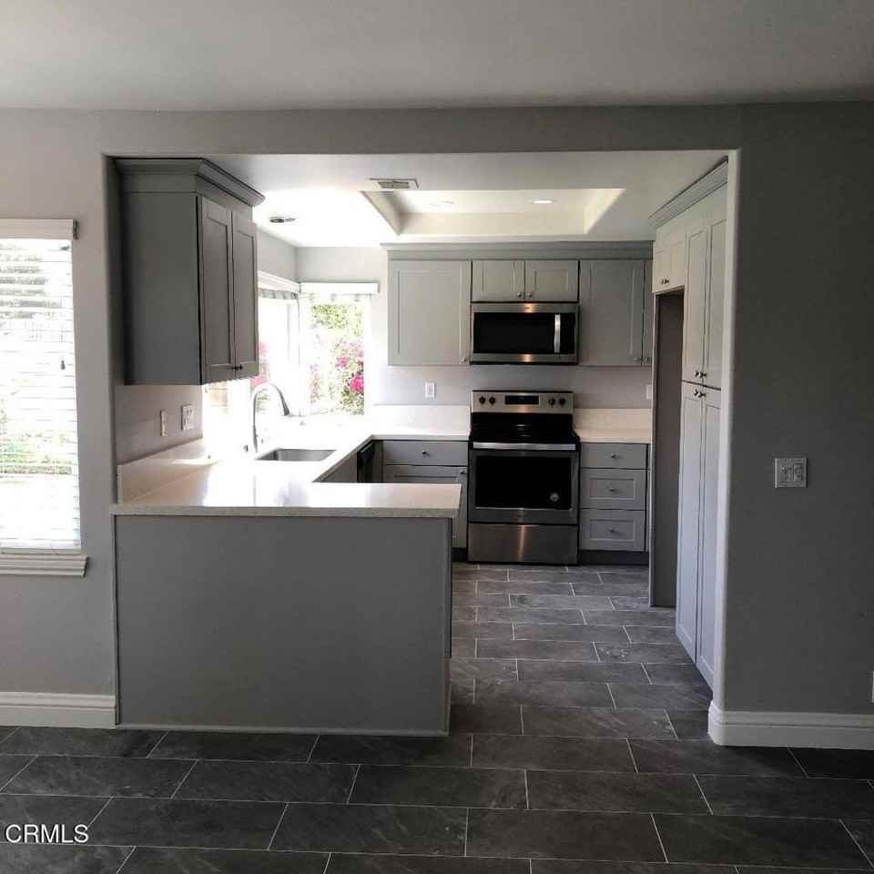 1106 Gracia St - Photo 4 of 26