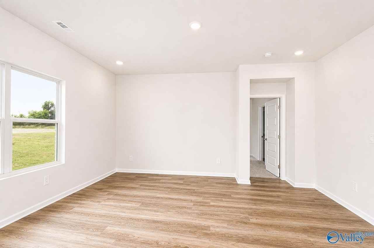 118 Betty Williams Dr - Photo 7 of 31
