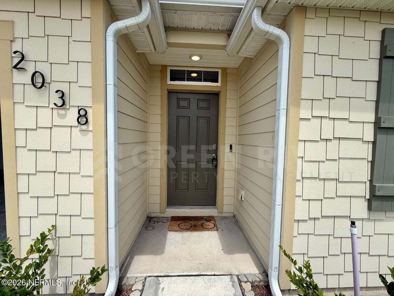 2038 Garrison Way - Photo 4 of 41