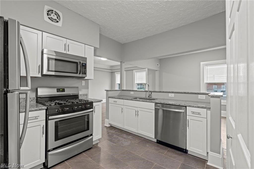 6812 Detroit Ave #1 - Photo 7 of 22