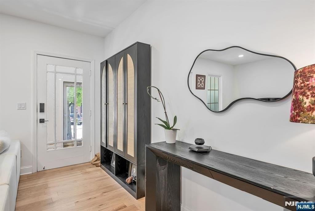 247 Fern Ave - Photo 5 of 24