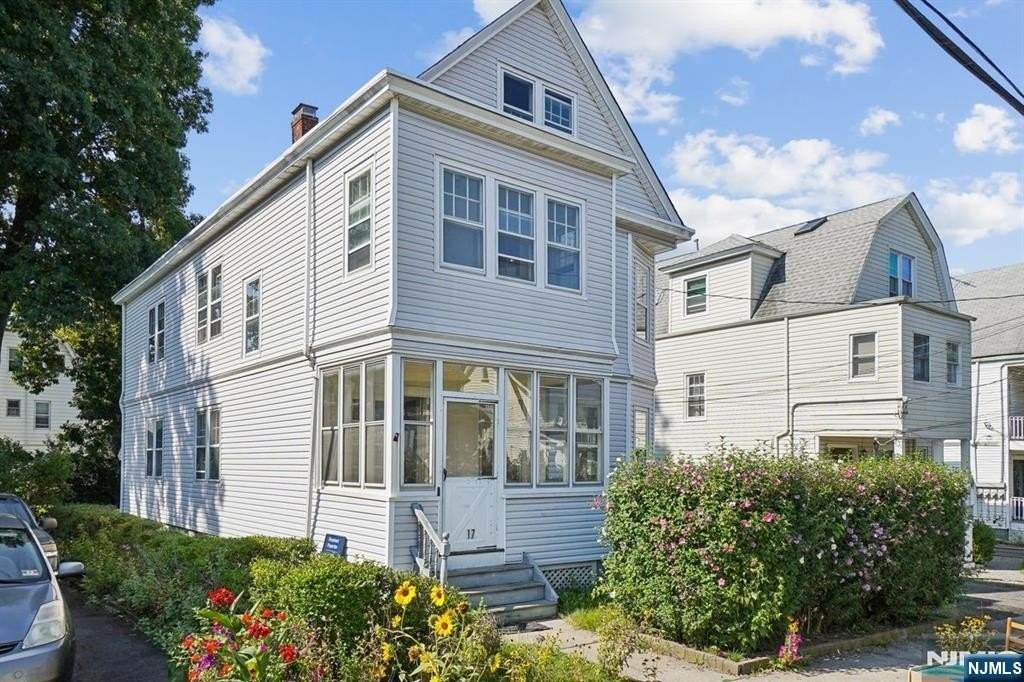 17 Beekman St - Photo 2 of 20