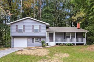 featured image of 3373 Heatherwood Ln Sw