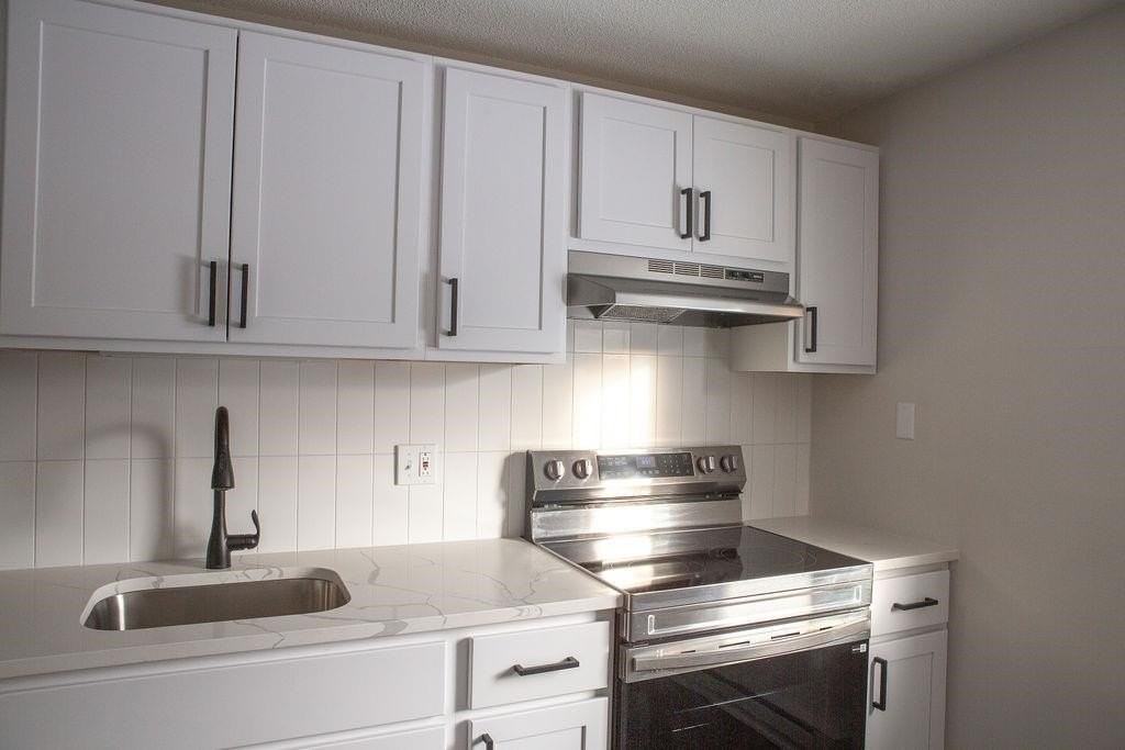 180 N Main St #B4 - Photo 2 of 22