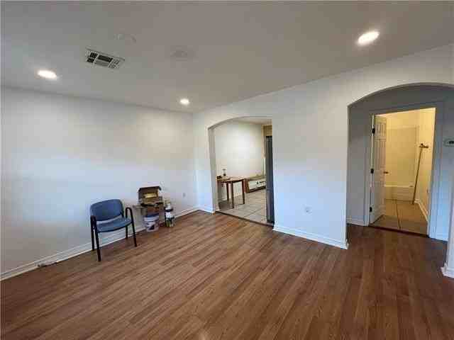708 Community St - Photo 4 of 15