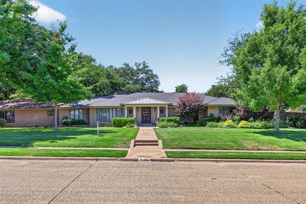 7141 Twin Tree Ln - Photo 2 of 24