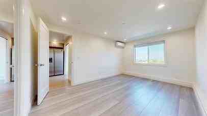 150 Frankfort St - Photo 3 of 19