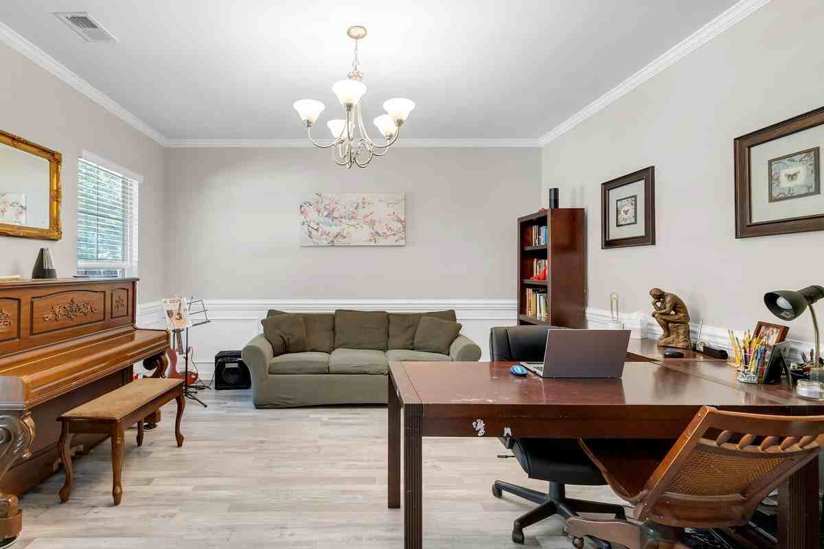 383 Plantation Way - Photo 3 of 50