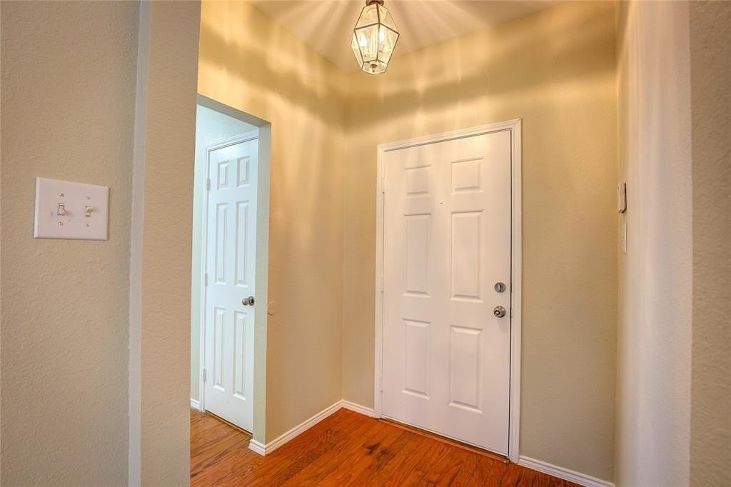 140 Flyaway Ln - Photo 2 of 30