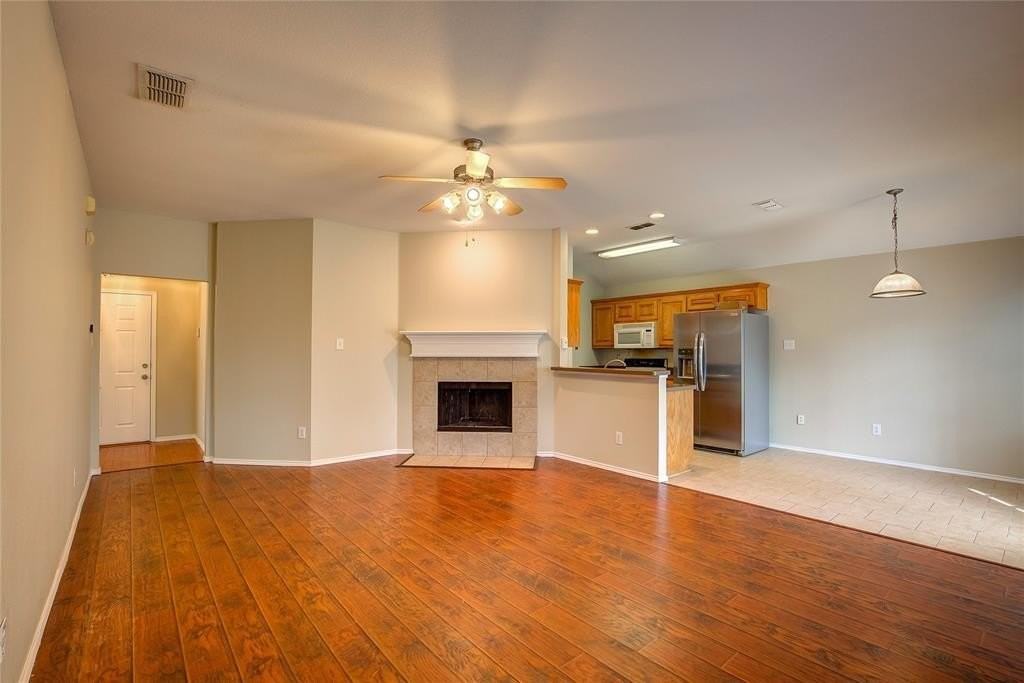 140 Flyaway Ln - Photo 4 of 30