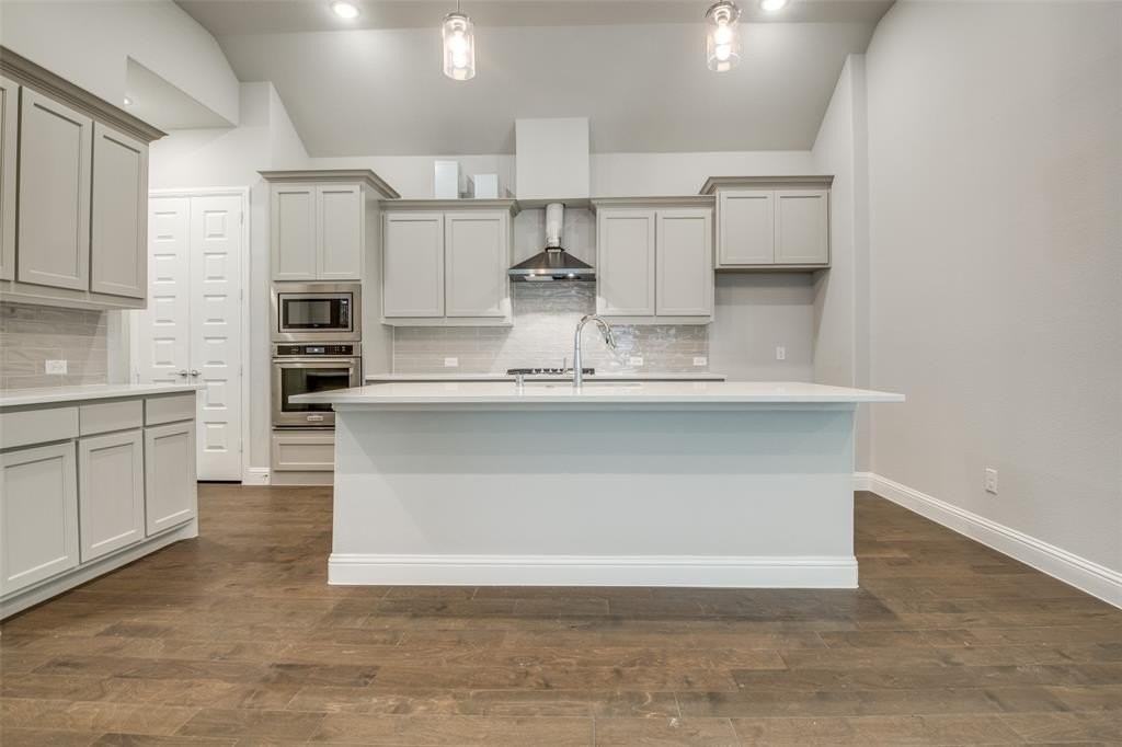 13280 Jonata St - Photo 2 of 20