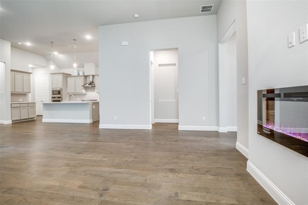 13280 Jonata St - Photo 6 of 20