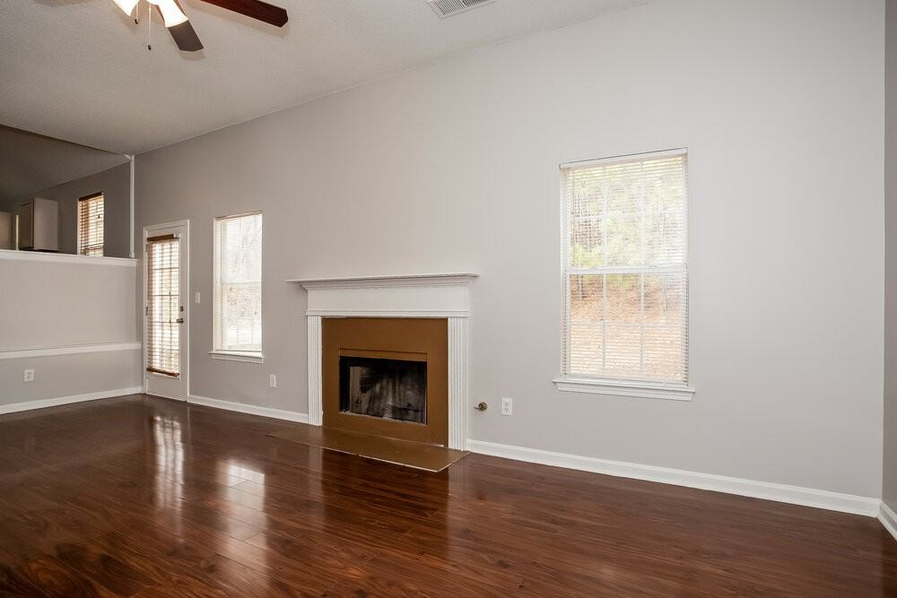 3154 Lower Creek Dr - Photo 4 of 17