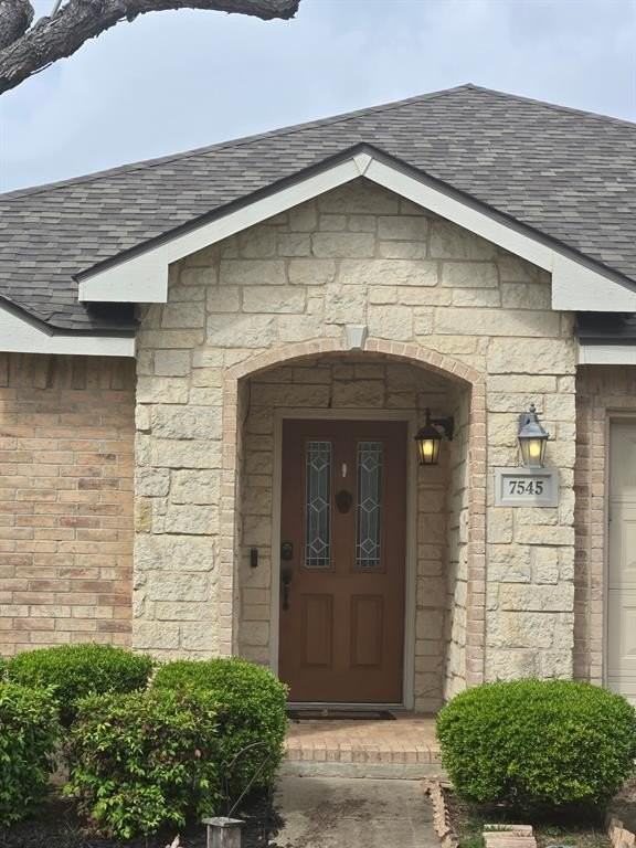 7545 Indigo Ridge Dr - Photo 2 of 2