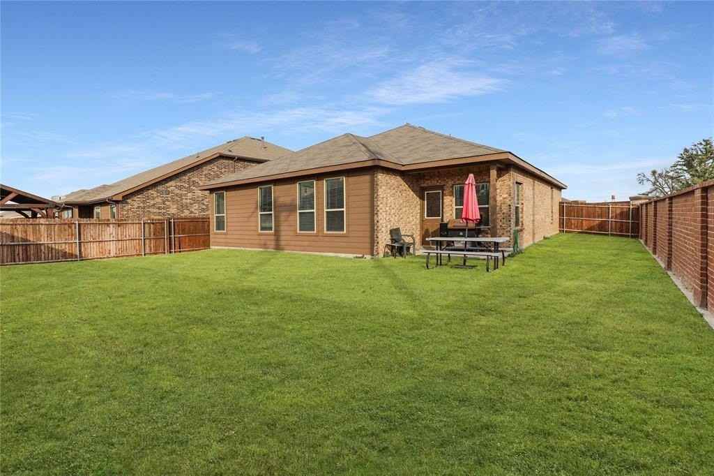 100 Creek Terrace Dr - Photo 2 of 14