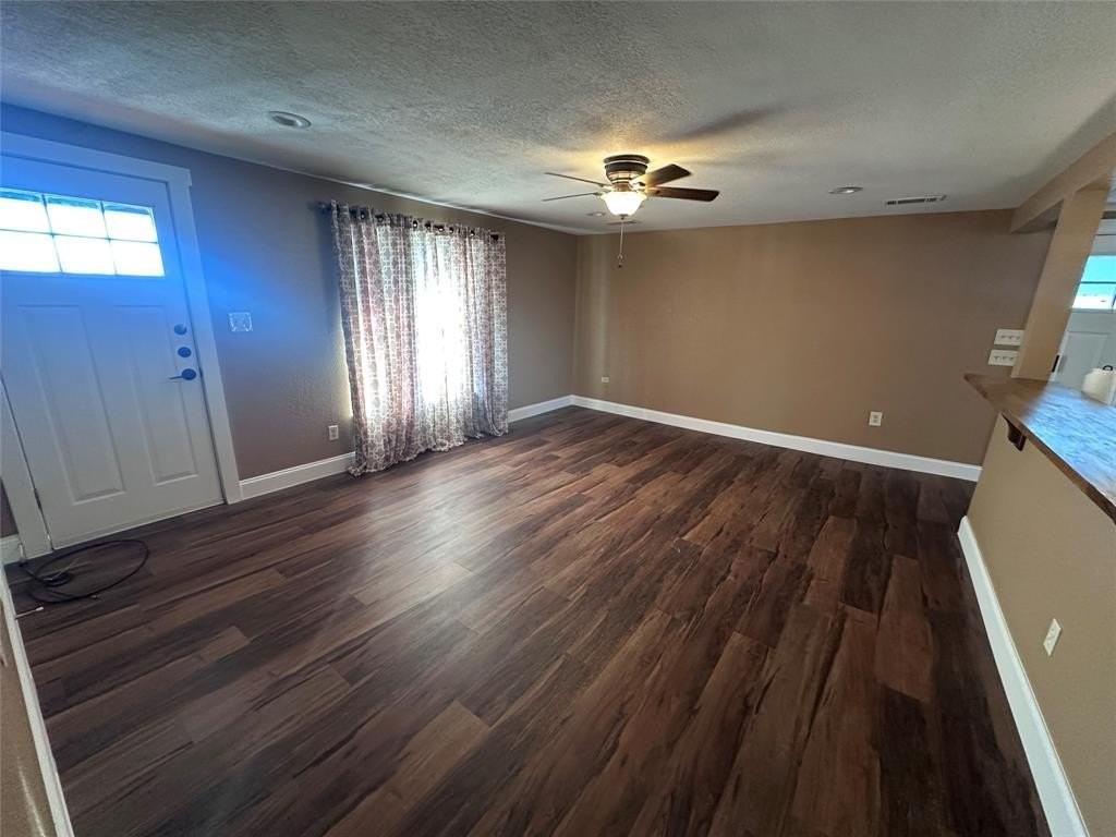 9045 Fm 121 - Photo 6 of 30