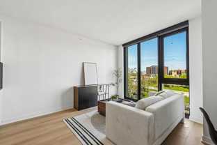 1100 W Grand Ave #213 - Photo 1 of 1