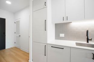 1100 W Grand Ave #413 - Photo 1 of 1
