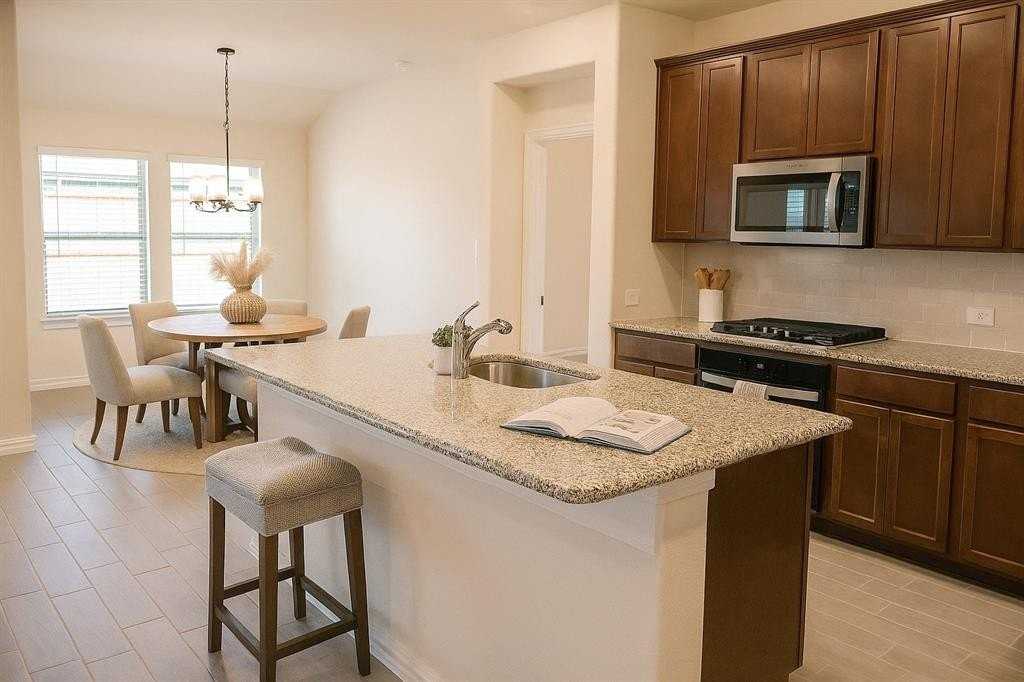 3920 Turquoise Ave - Photo 6 of 12