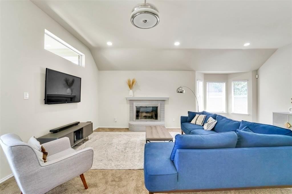 6707 Classen Trl - Photo 6 of 21