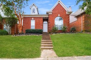 featured image of 8691 Overcup Oaks Dr