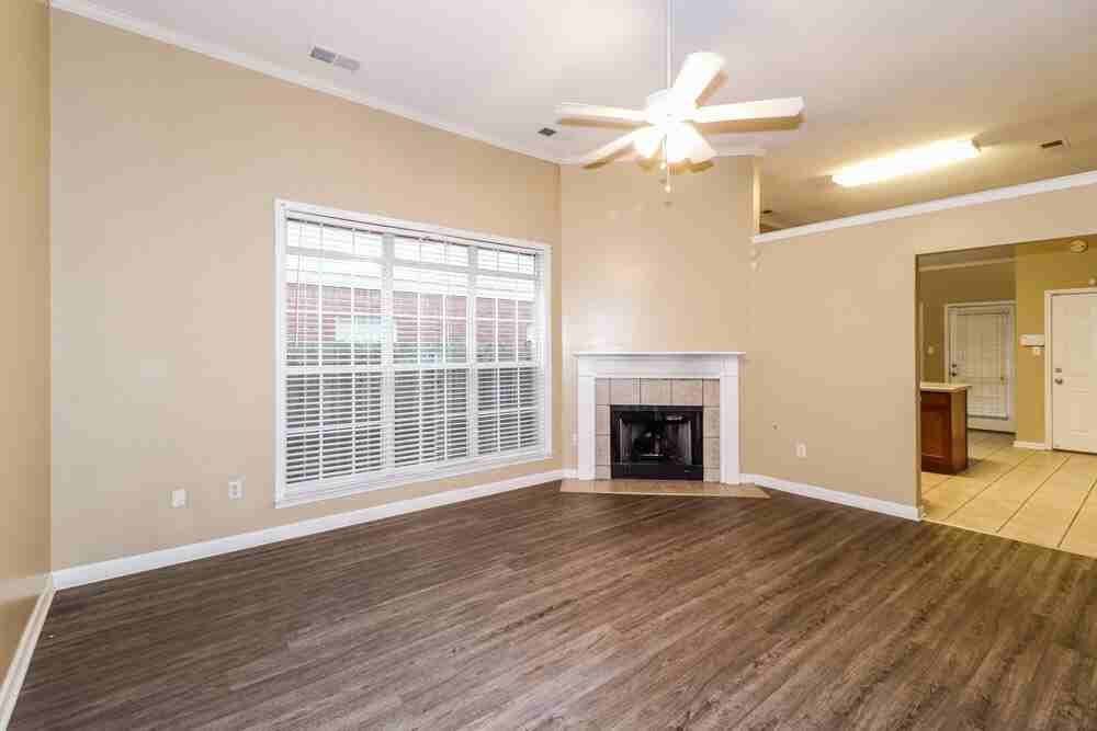8691 Overcup Oaks Dr - Photo 5 of 25