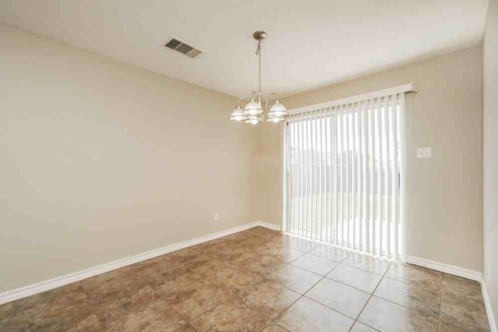 8714 Sunview Park - Photo 5 of 15