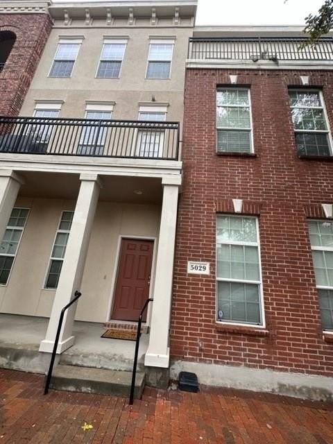 5029 Parkview - Photo 2 of 23