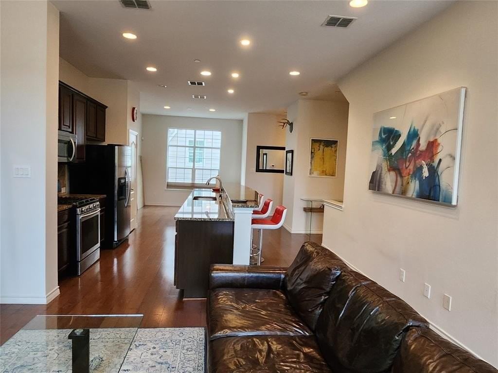 5029 Parkview - Photo 6 of 23