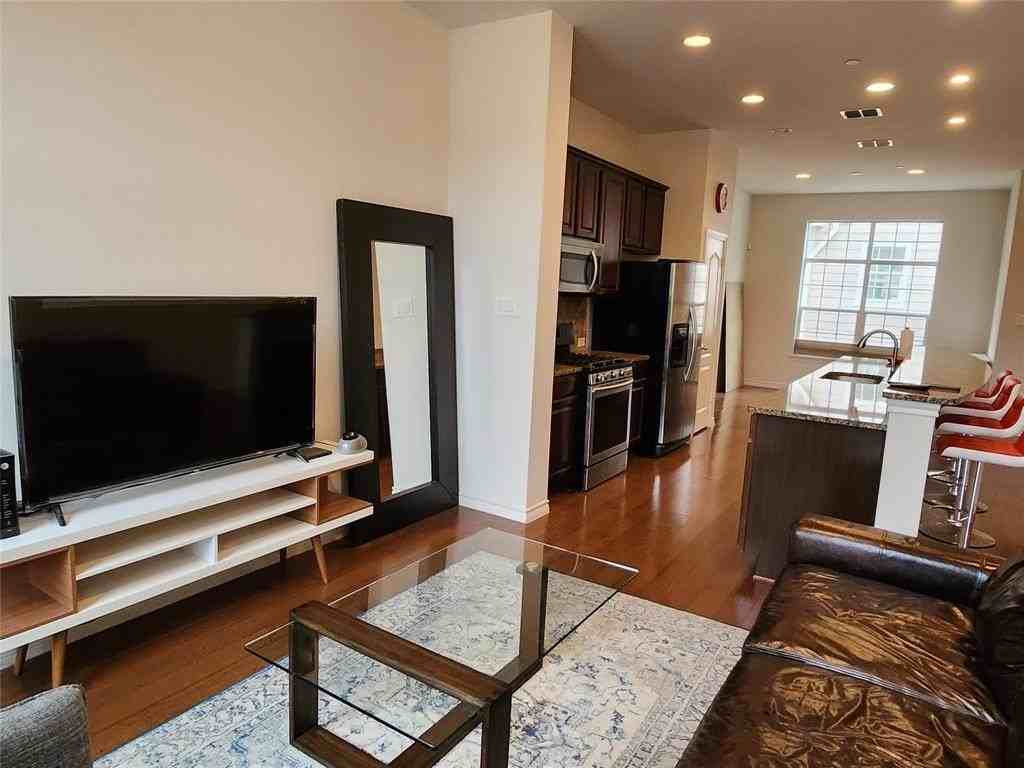 5029 Parkview - Photo 7 of 23