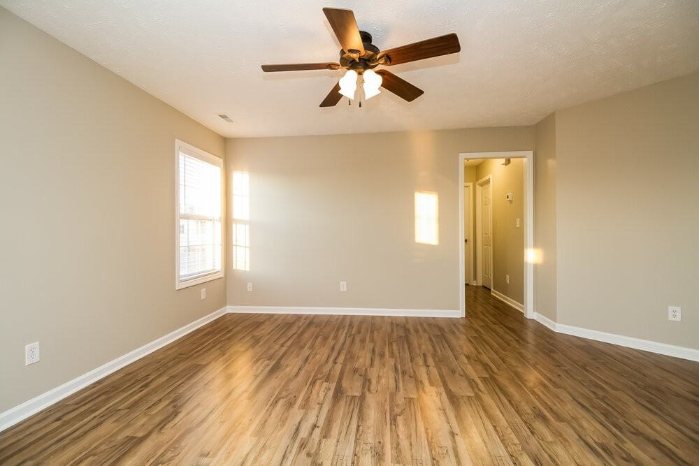 7014 Mudshark Pl - Photo 3 of 18