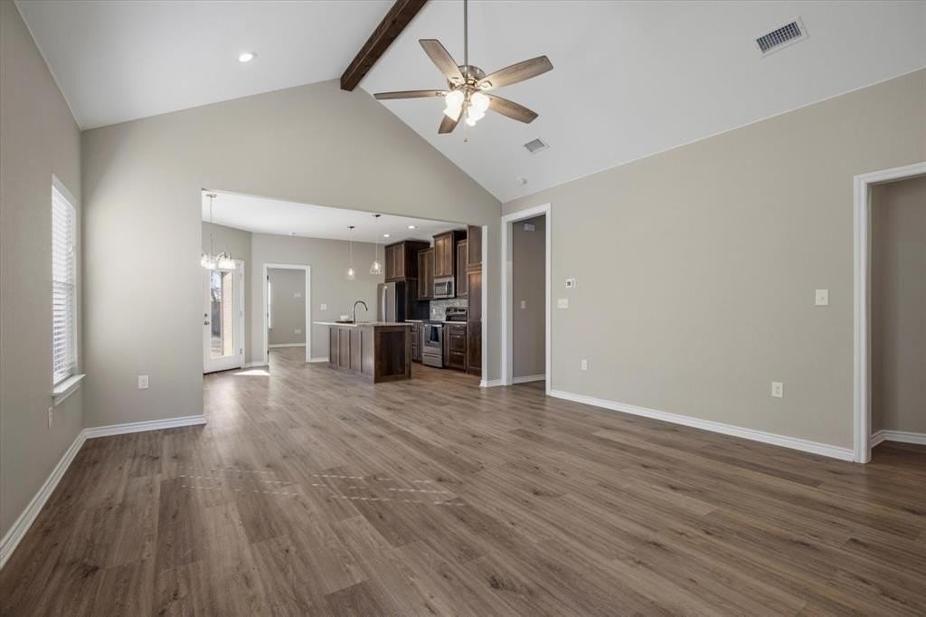 508 Good John St - Photo 4 of 31
