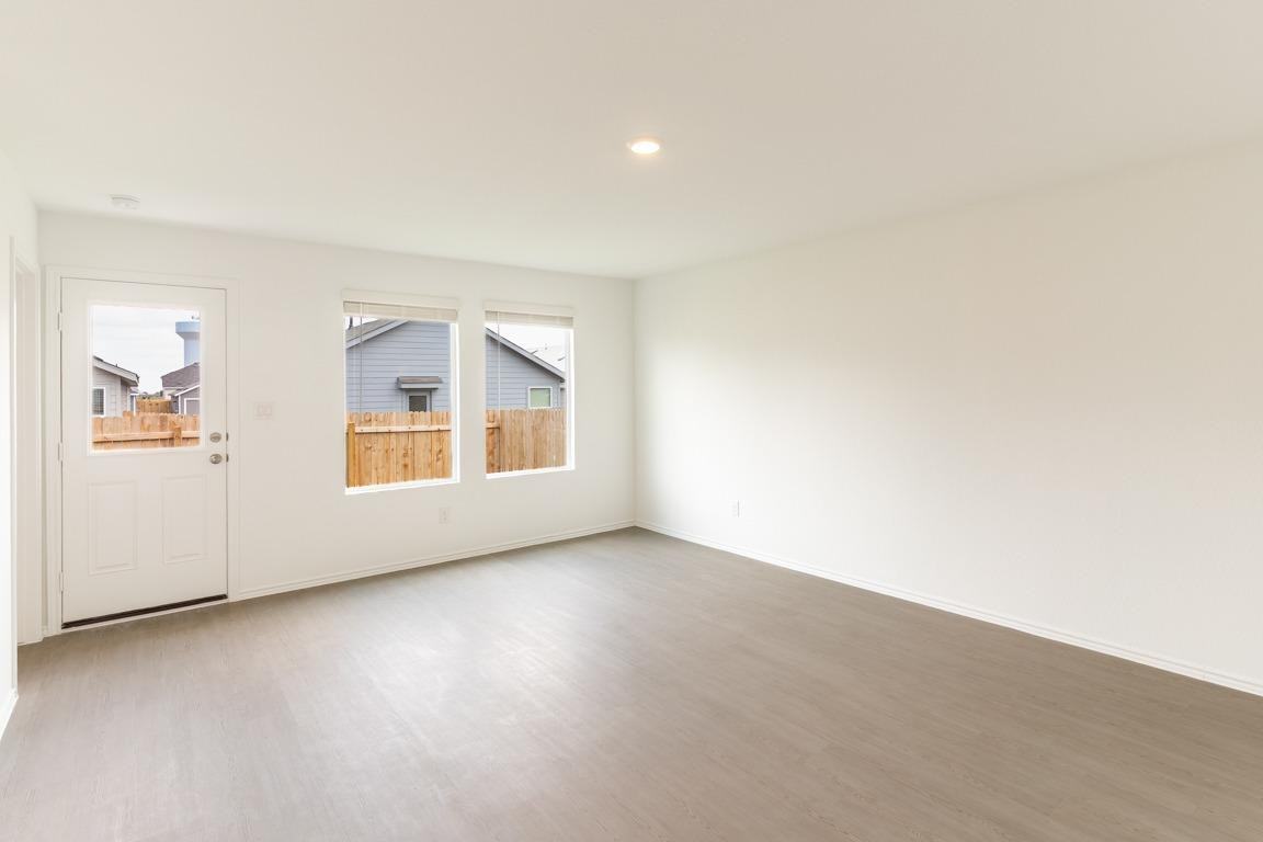 208 Skyfire Street - Photo 2 of 39