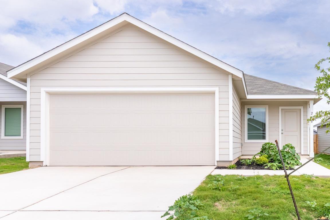 208 Skyfire Street - Photo 4 of 39