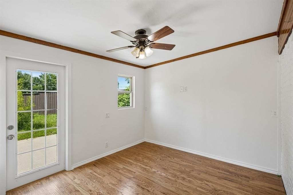 6315 Sachse St - Photo 7 of 25