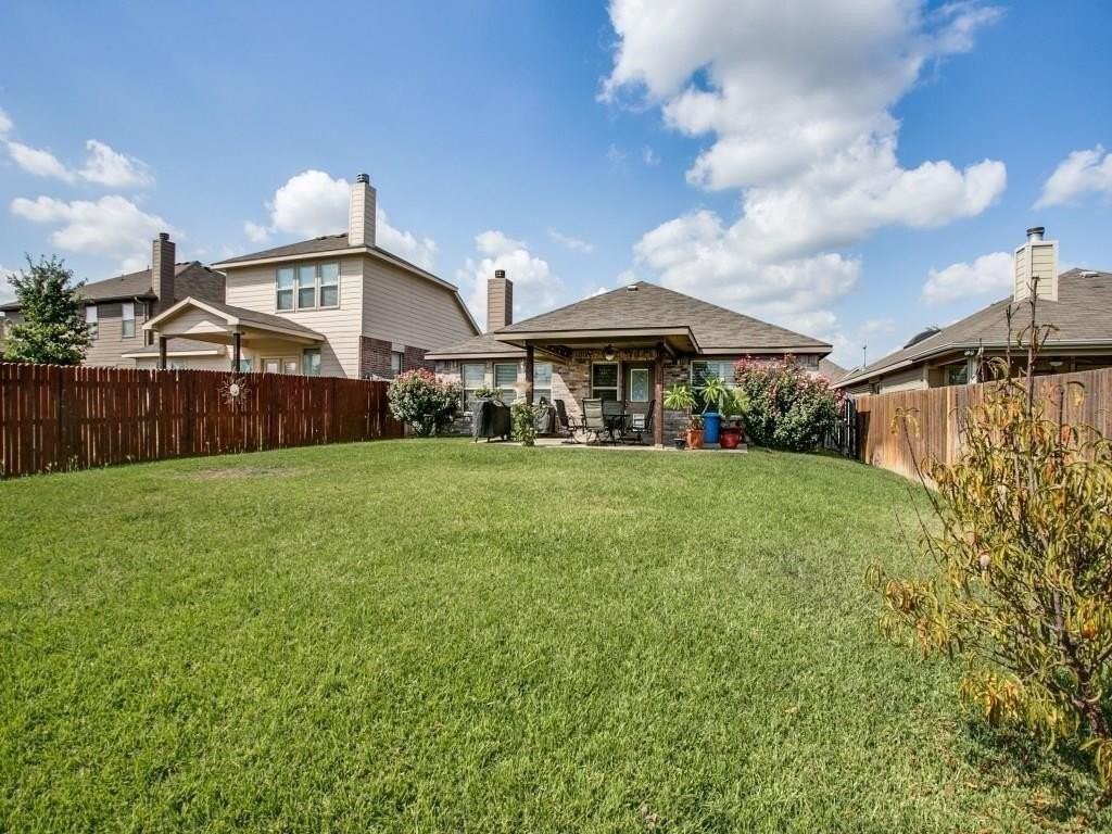 10333 Bradshaw Dr - Photo 2 of 20